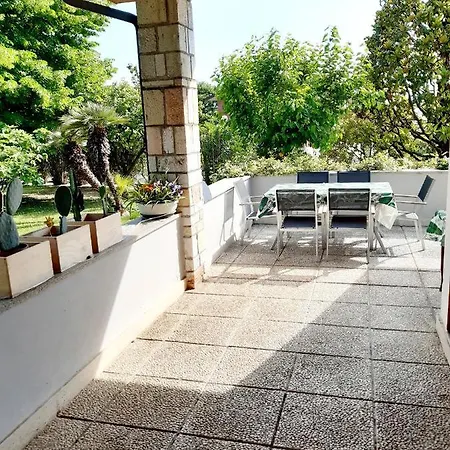Prázdninový dům Bellavista 37 *
